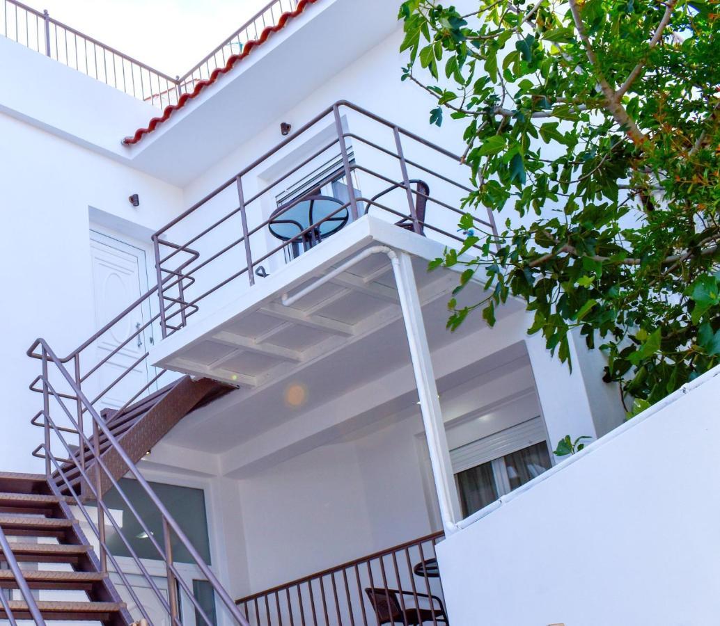 La Maison Plakes Rooftop Apt مدينة سكياثوس المظهر الخارجي الصورة