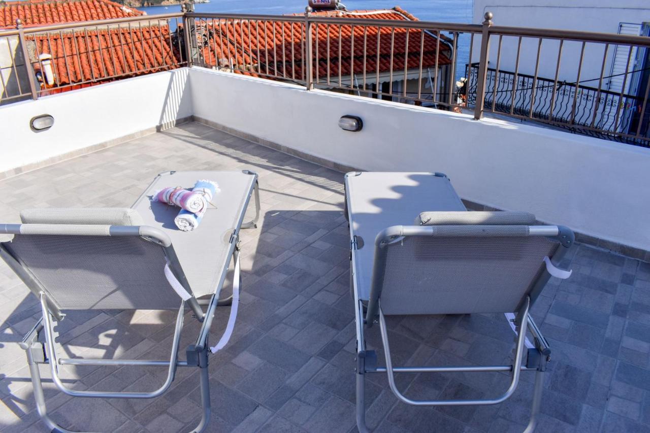 La Maison Plakes Rooftop Apt مدينة سكياثوس المظهر الخارجي الصورة