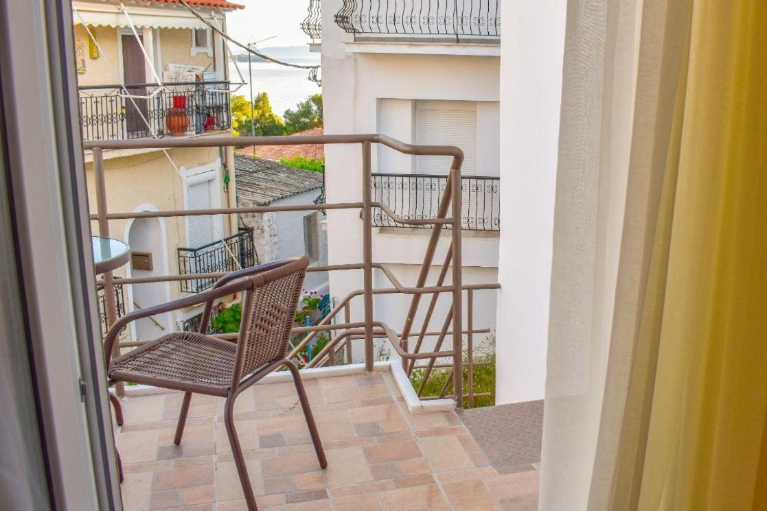 La Maison Plakes Rooftop Apt مدينة سكياثوس المظهر الخارجي الصورة
